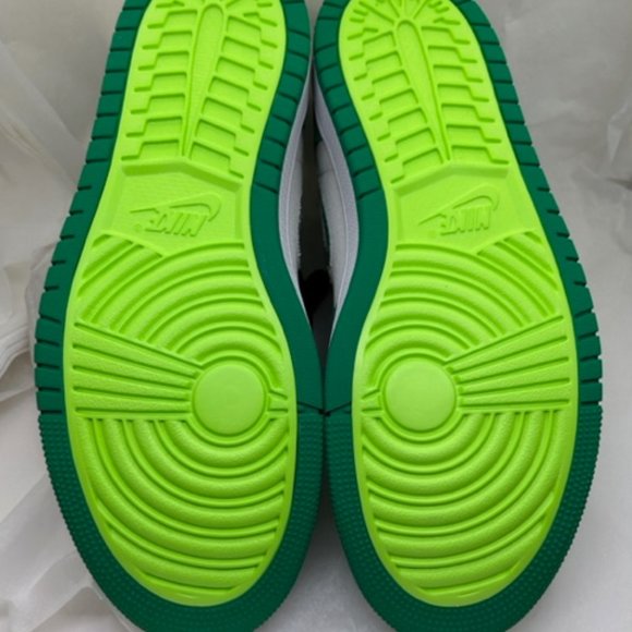 New w/ box - Size 8.5 - Nike Jordan 1 Zoom Comfort (Style: CT0978-300) - Picture 10 of 11